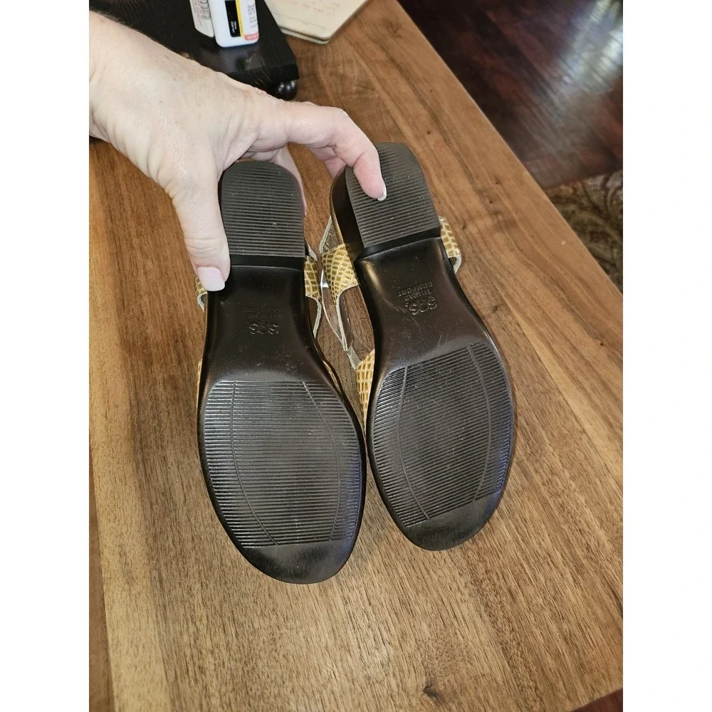 SAS‎ SUNTIMER Gold Patent Croc Leather Tripad Comfort Low Heel Sandals 8